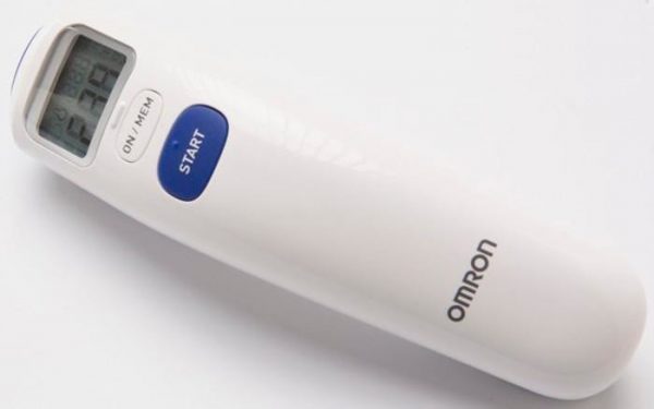 nhiet ke do tran omron mc 720 truoc